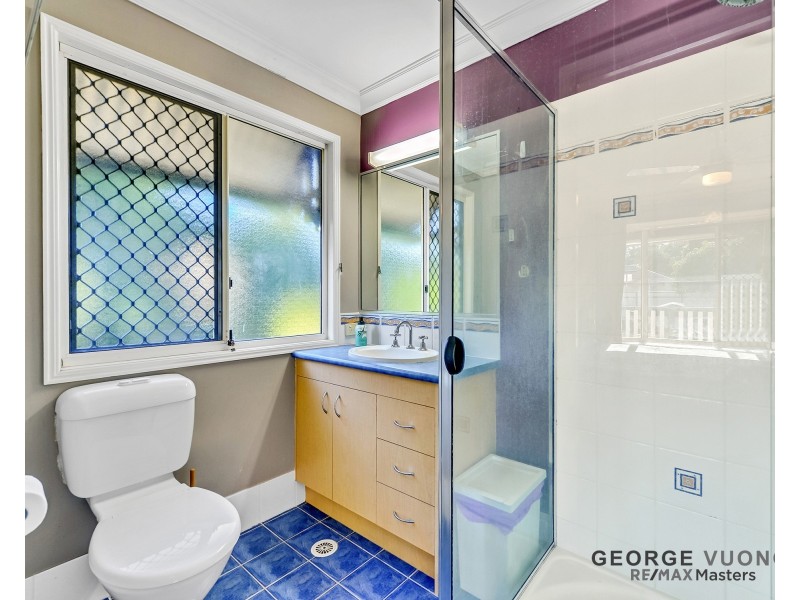 39 Bullen Cct, Forest Lake QLD 4078