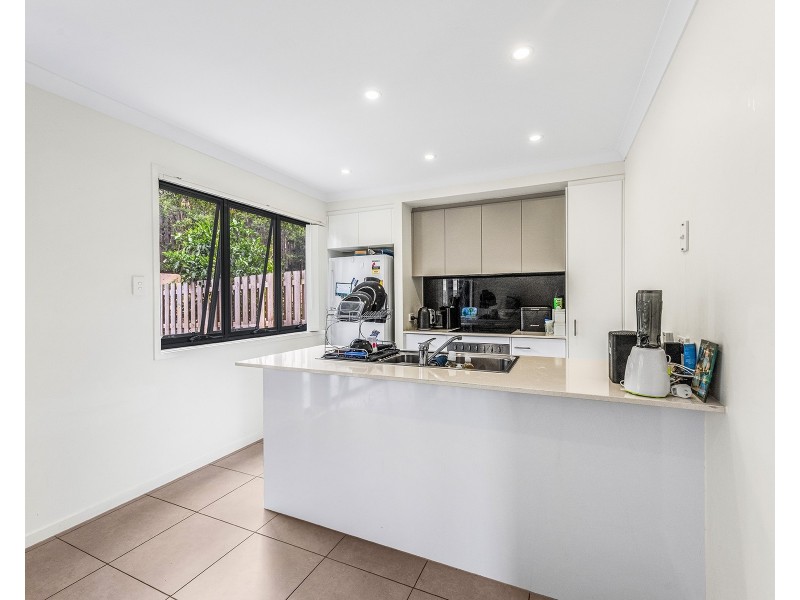 6/8 Carnarvon Ave, Springfield Lakes QLD 4300