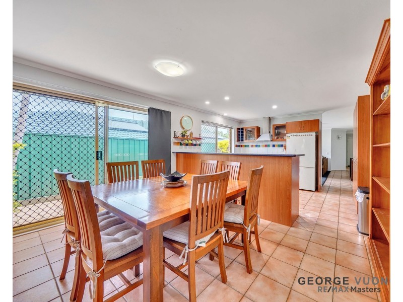 40 Freshwater Cct, Forest Lake QLD 4078