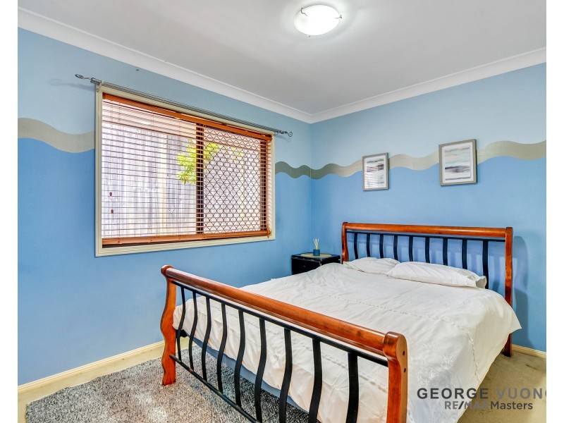 21 Snowy River Cct, Forest Lake QLD 4078