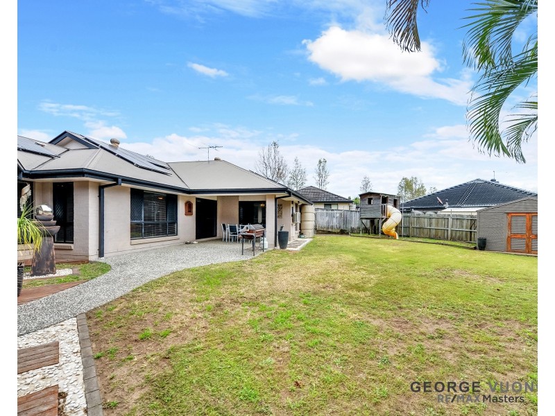 21 Snowy River Cct, Forest Lake QLD 4078
