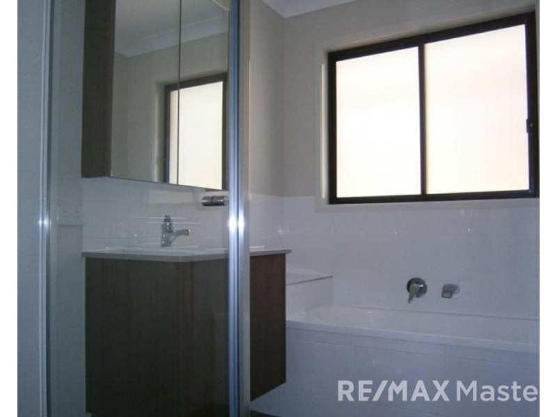 13 Grindelia Drive, Springfield Lakes QLD 4300