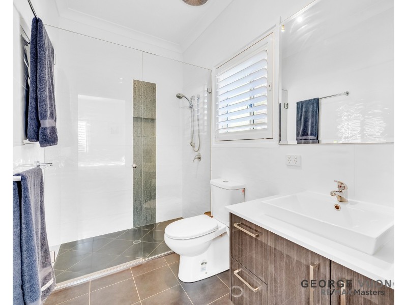 37 Sisley St, Forest Lake QLD 4078