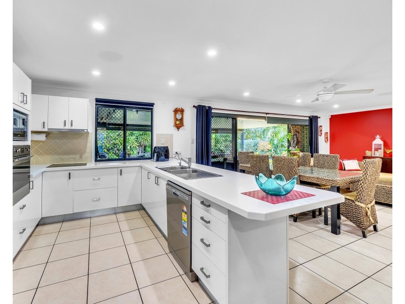 6 Chapple Pl, Forest Lake QLD 4078