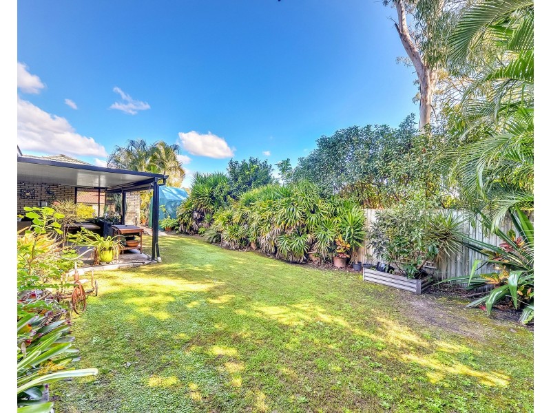 6 Chapple Pl, Forest Lake QLD 4078