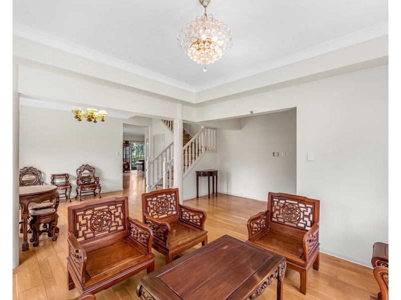 1 Jade close, Robertson QLD 4109