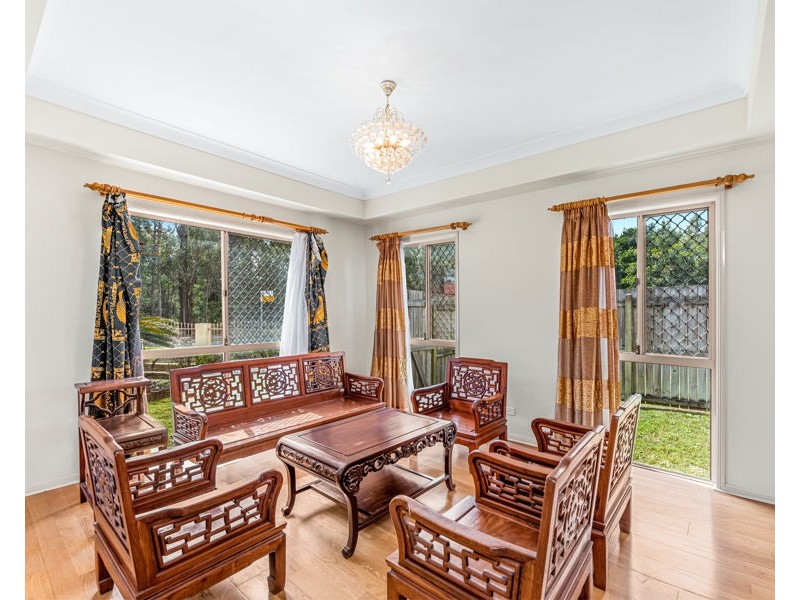 1 Jade close, Robertson QLD 4109