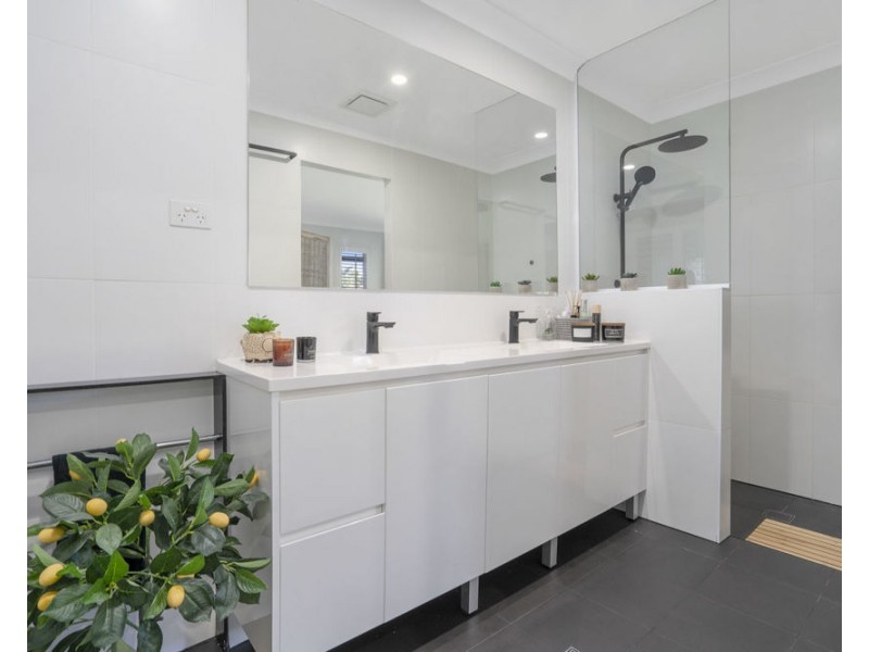 22 Wilton Crescent, Boronia Heights QLD 4124