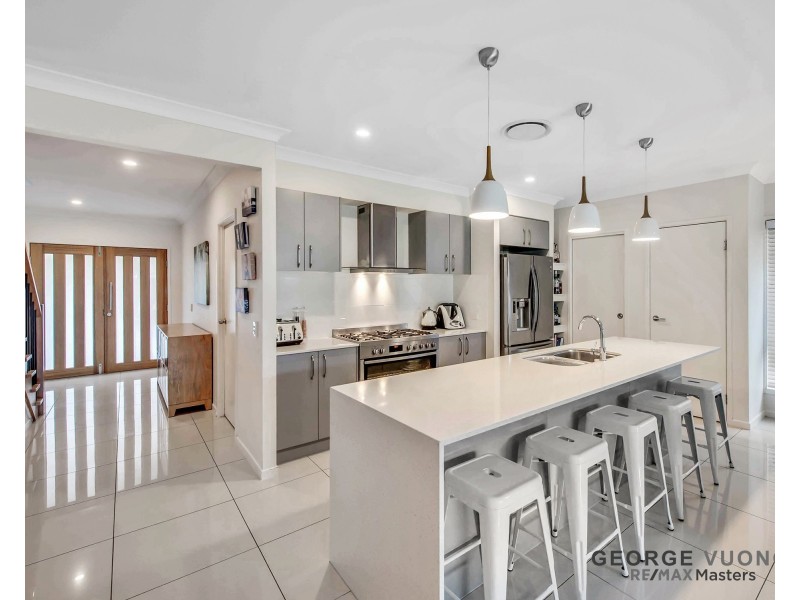 24A St Clements Rd, Oxley QLD 4075