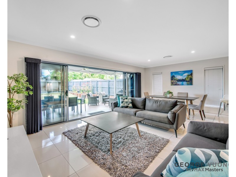 24A St Clements Rd, Oxley QLD 4075