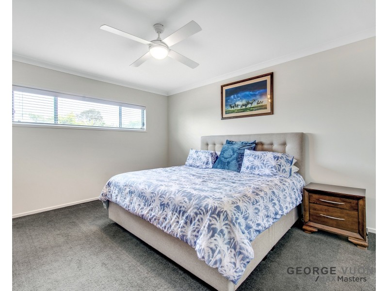 24A St Clements Rd, Oxley QLD 4075