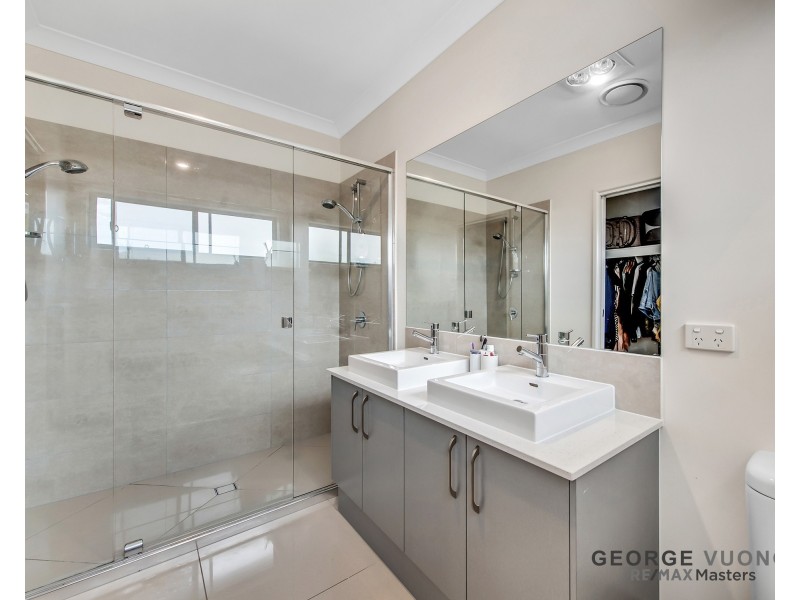 24A St Clements Rd, Oxley QLD 4075