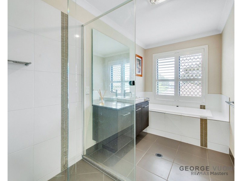 17 Wirewood Pl, Heathwood QLD 4110