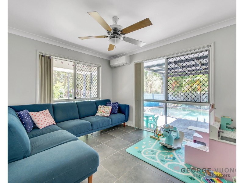 7 Cressbrook St, Forest Lake QLD 4078