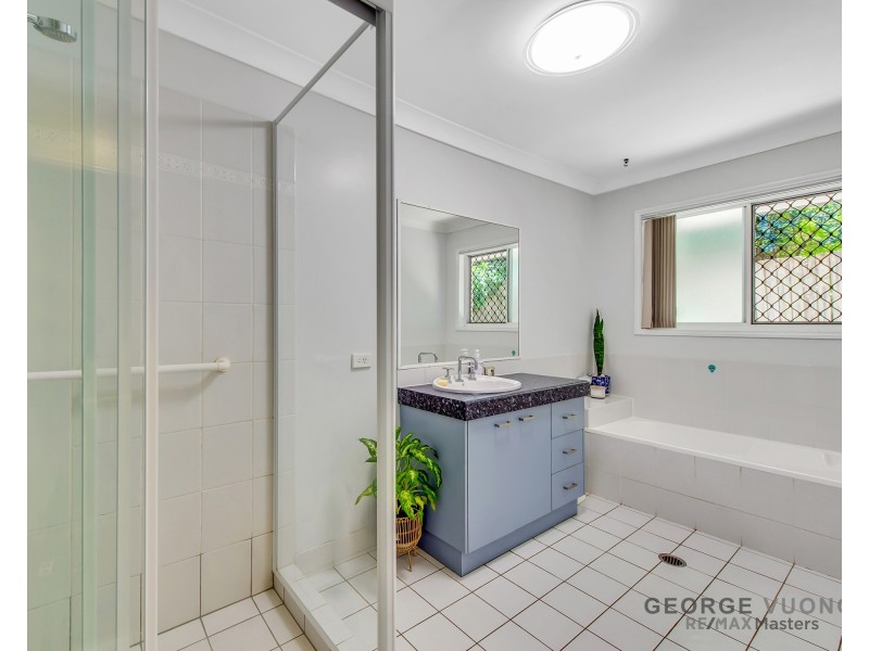 7 Cressbrook St, Forest Lake QLD 4078
