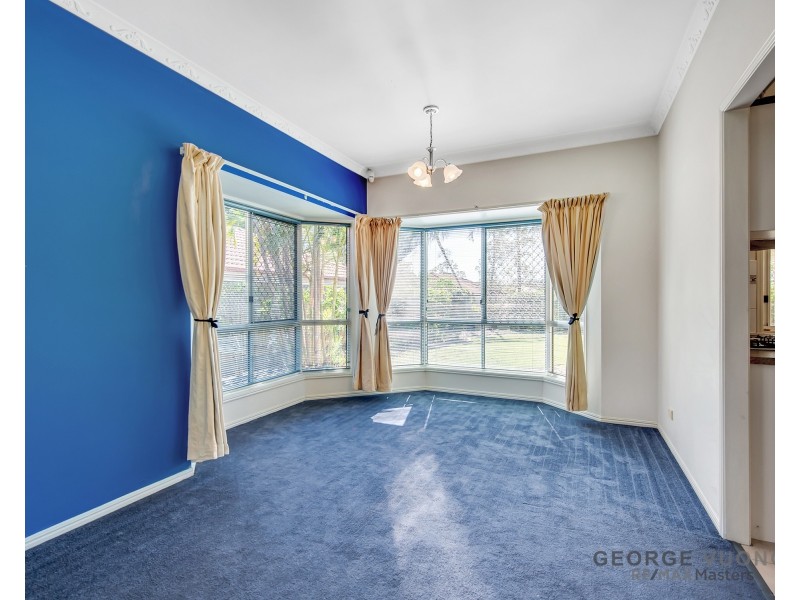 16 Chelsea Pl, Forest Lake QLD 4078