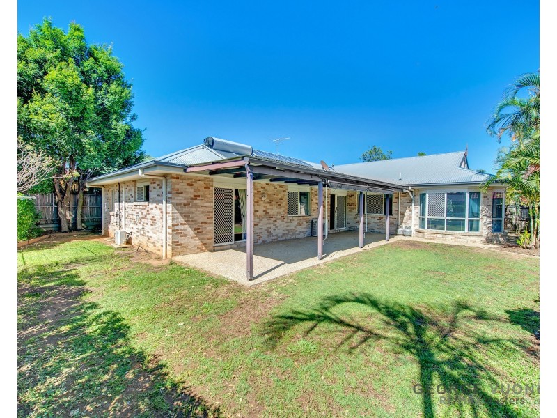 16 Chelsea Pl, Forest Lake QLD 4078