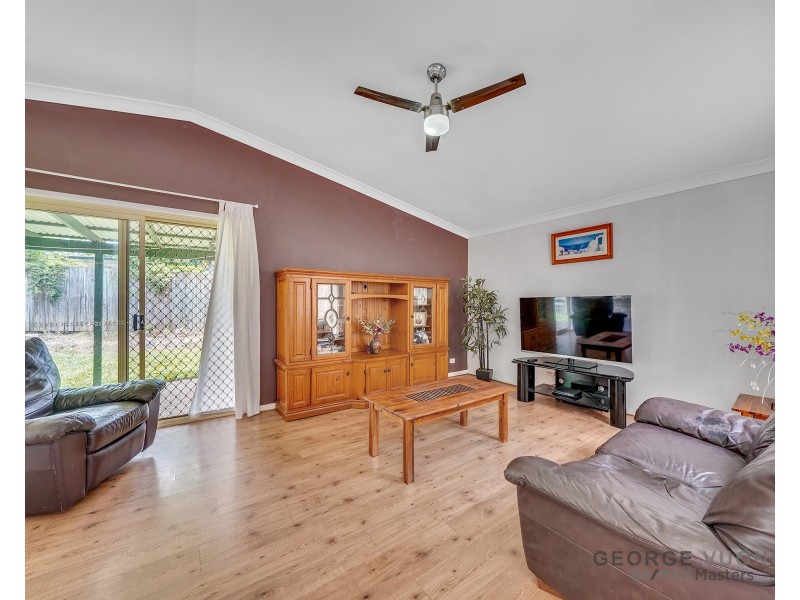 6 Blaxland Pl, Forest Lake QLD 4078