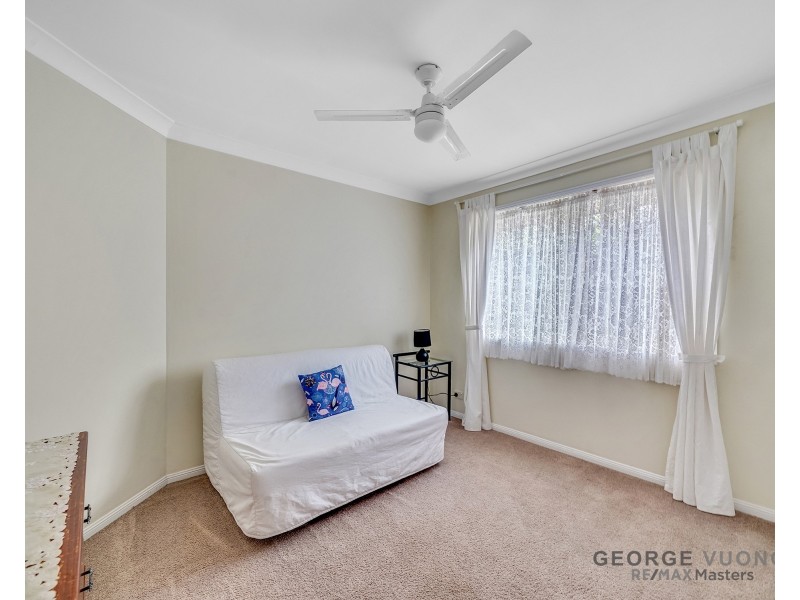 6 Blaxland Pl, Forest Lake QLD 4078