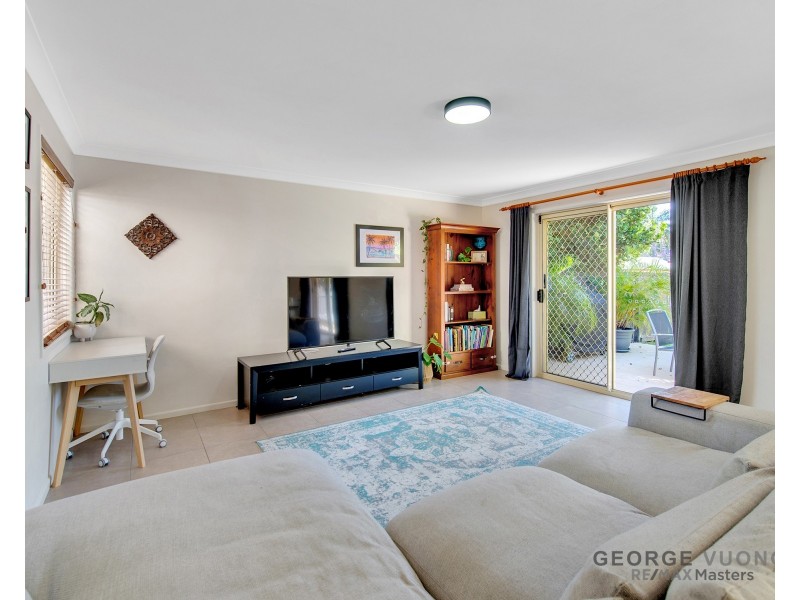 22 Solander Cct, Forest Lake QLD 4078