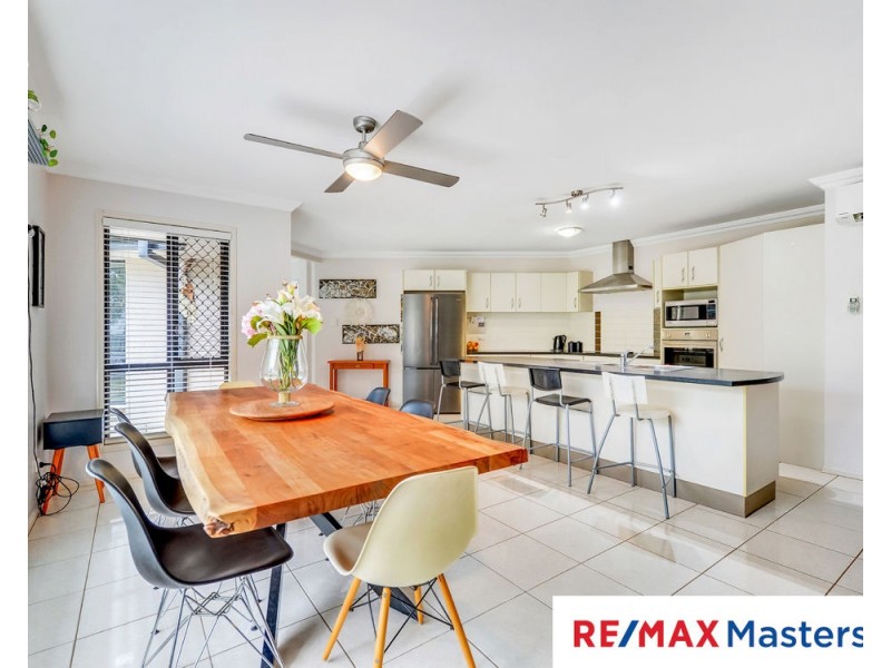 21 Snowy River Cct, Forest Lake QLD 4078