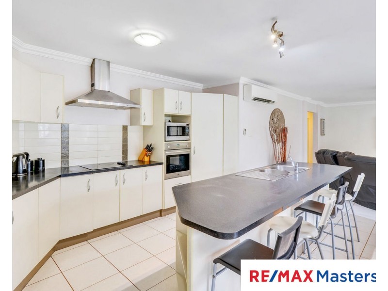 21 Snowy River Cct, Forest Lake QLD 4078