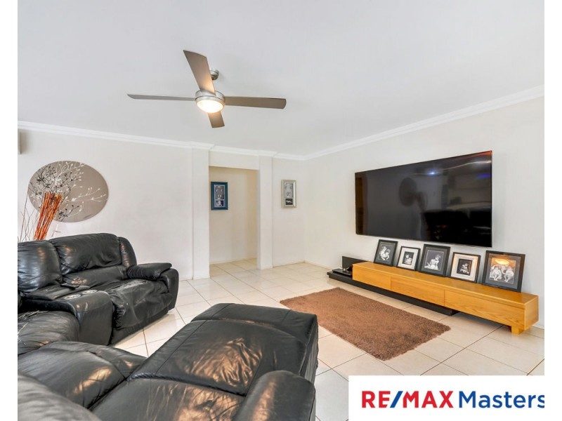 21 Snowy River Cct, Forest Lake QLD 4078