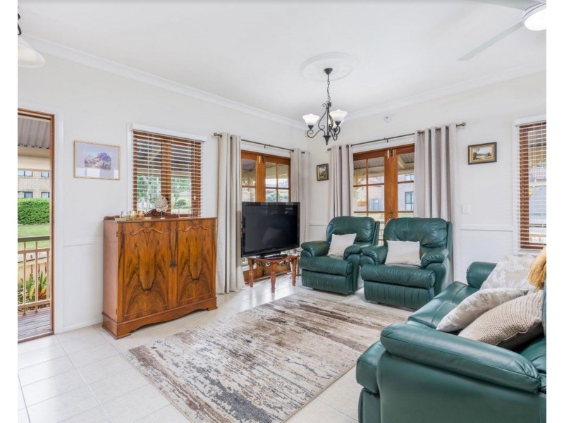 2 Bingeringo Pl, Forest Lake QLD 4078