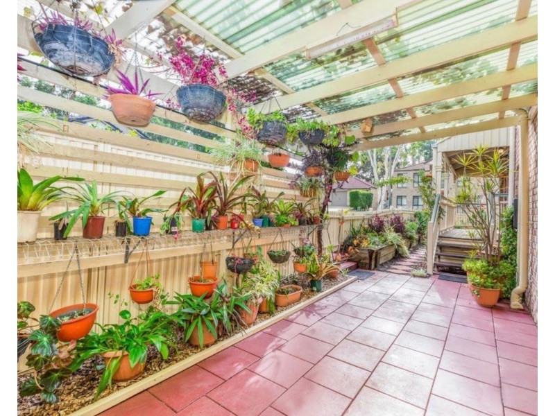 2 Bingeringo Pl, Forest Lake QLD 4078