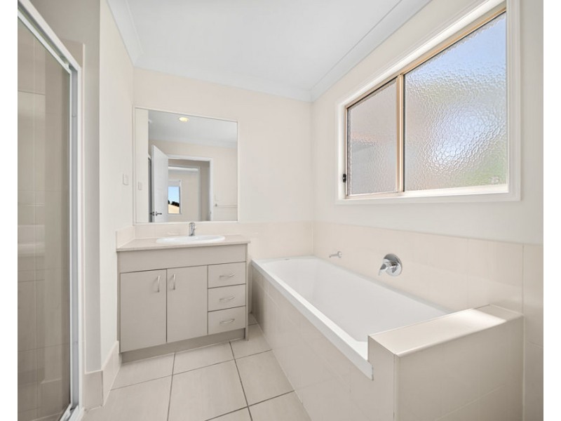 5 Clarke Court, Collingwood Park QLD 4301