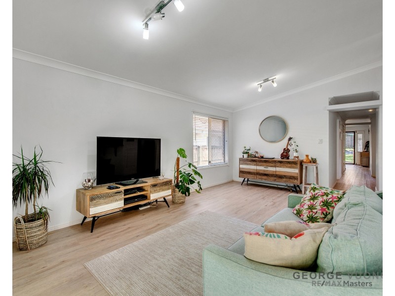 9 Maidenhair Ct, Forest Lake QLD 4078