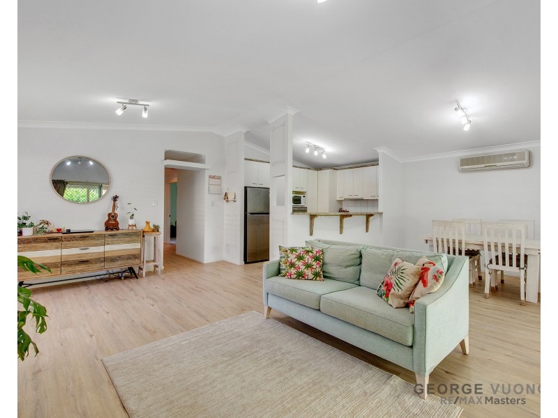 9 Maidenhair Ct, Forest Lake QLD 4078