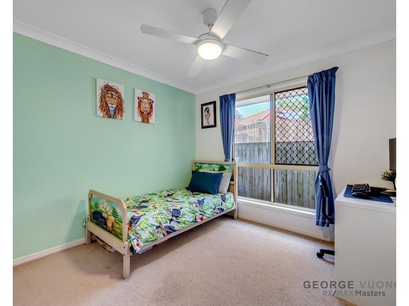 9 Maidenhair Ct, Forest Lake QLD 4078