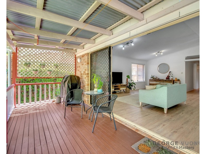 9 Maidenhair Ct, Forest Lake QLD 4078