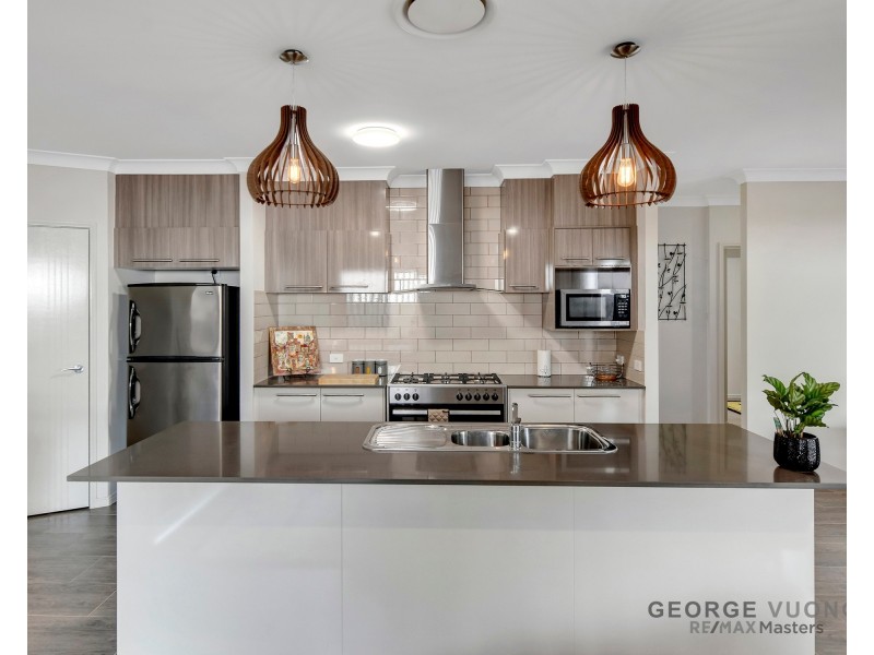 76 Invergarry Cct, Heathwood QLD 4110