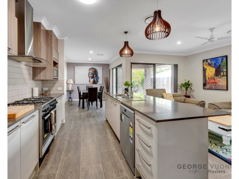 76 Invergarry Cct, Heathwood QLD 4110