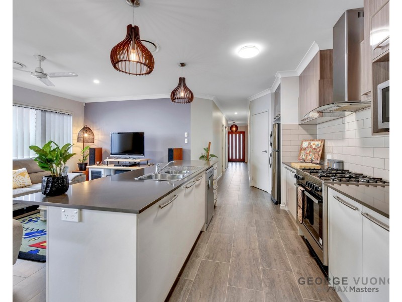 76 Invergarry Cct, Heathwood QLD 4110
