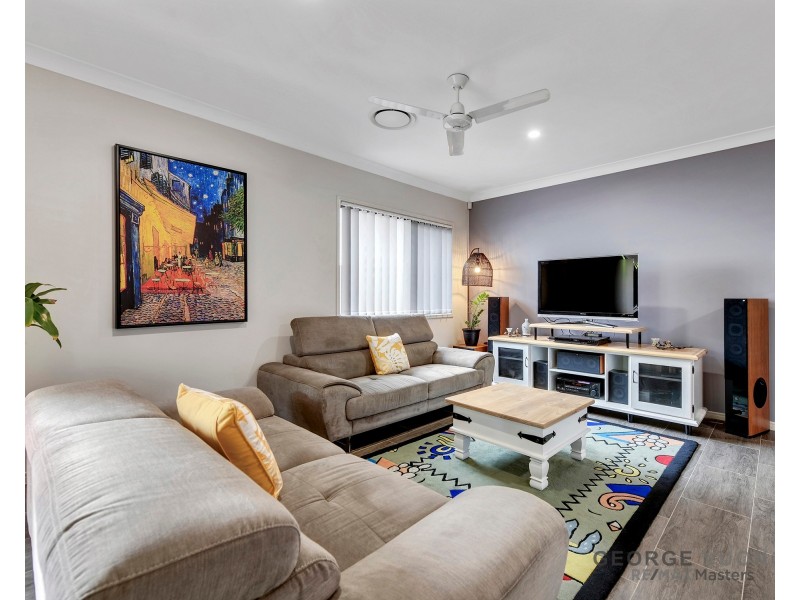 76 Invergarry Cct, Heathwood QLD 4110