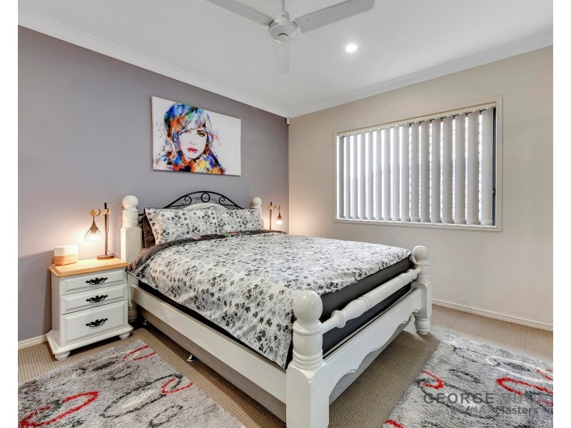 76 Invergarry Cct, Heathwood QLD 4110