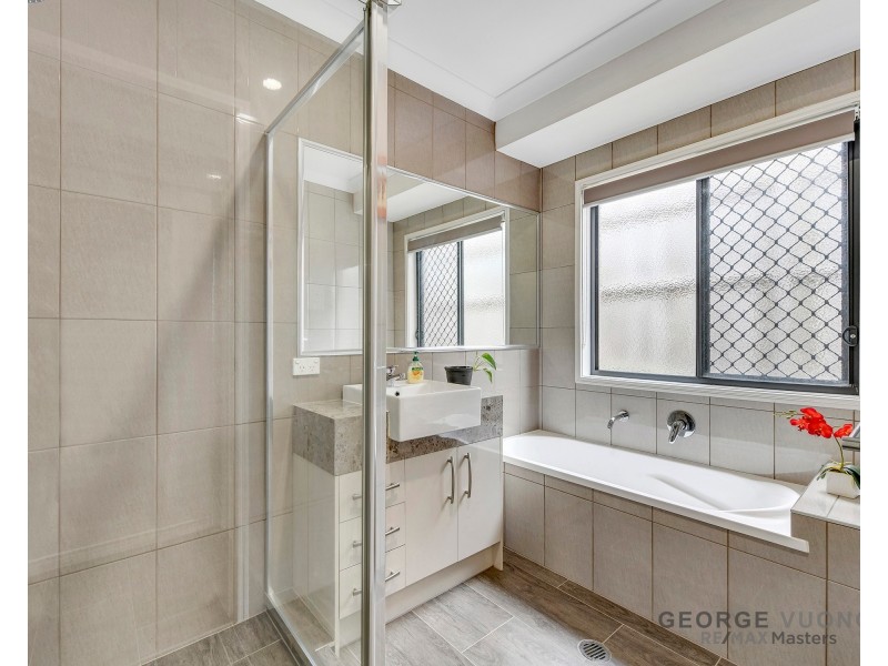 76 Invergarry Cct, Heathwood QLD 4110