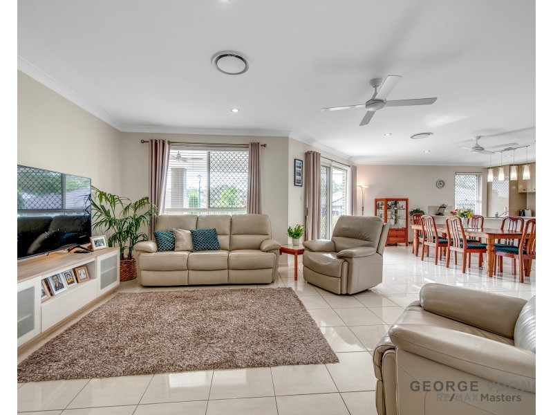 13 Giancarlo Cres, Doolandella QLD 4077