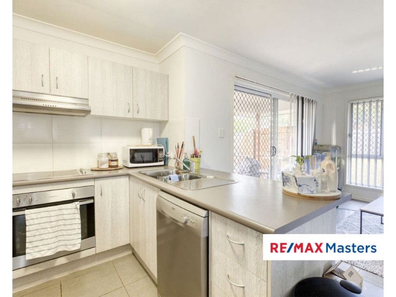 1/1 Innes Cres, Bundamba QLD 4304