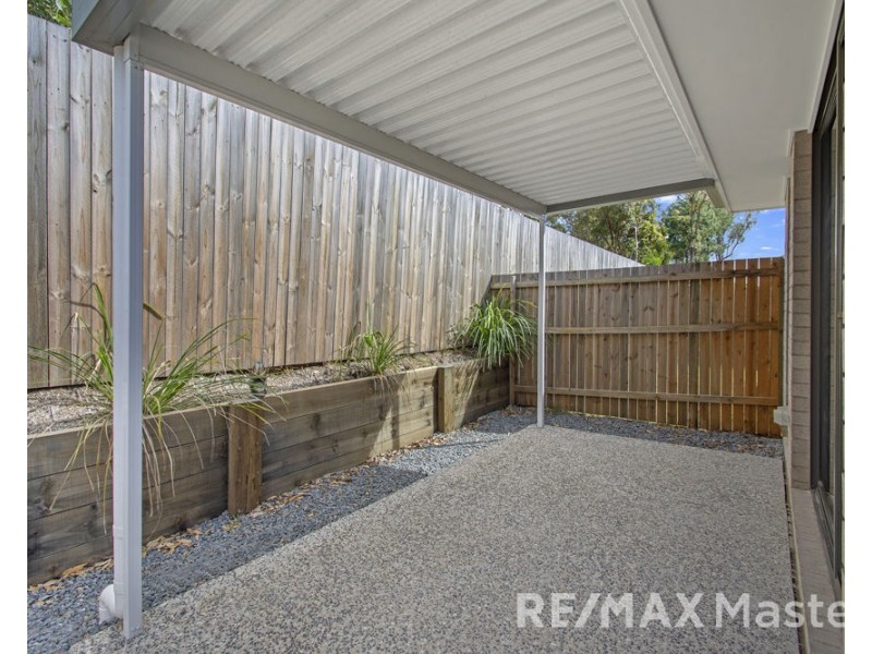 2/17 Bloomfield Avenue, Park Ridge QLD 4125