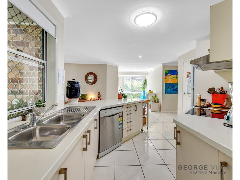 28 Murray Pl, Forest Lake QLD 4078