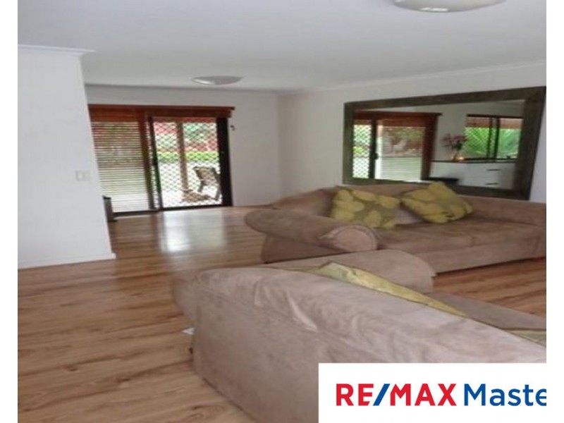 10 Sunscape Drive, Eagleby QLD 4207