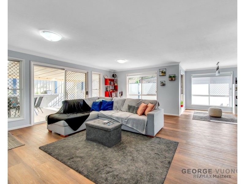 18 Paton Cr, Forest Lake QLD 4078