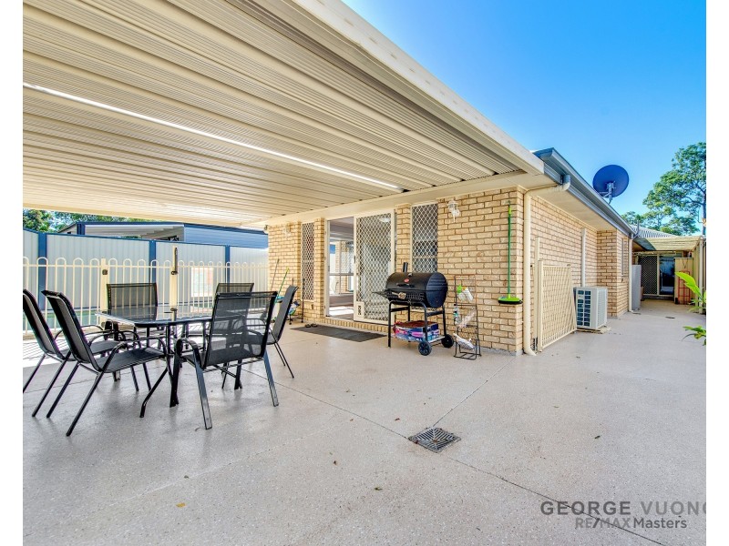 18 Paton Cr, Forest Lake QLD 4078