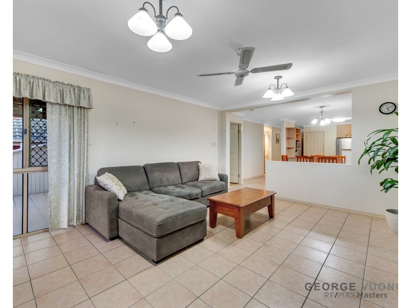 5 Hervey Cl, Forest Lake QLD 4078