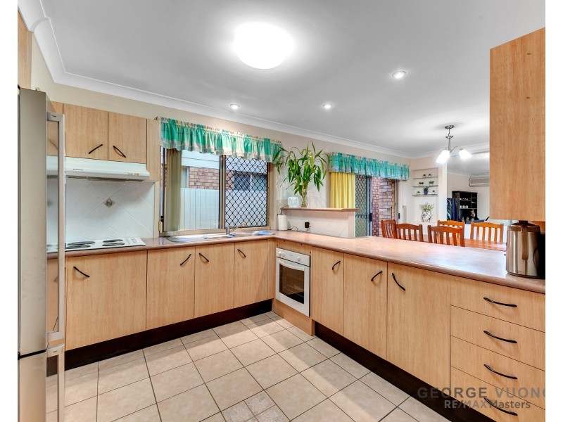 5 Hervey Cl, Forest Lake QLD 4078