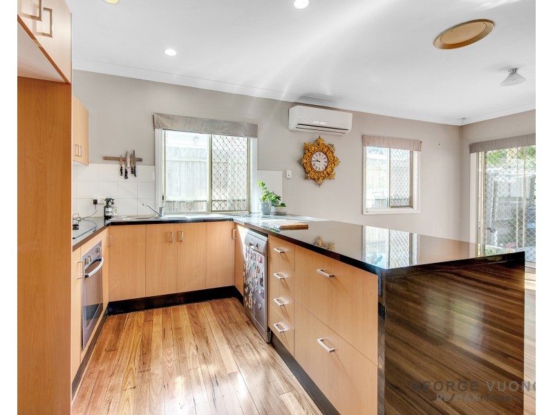 18 Pintail Cres, Forest Lake QLD 4078